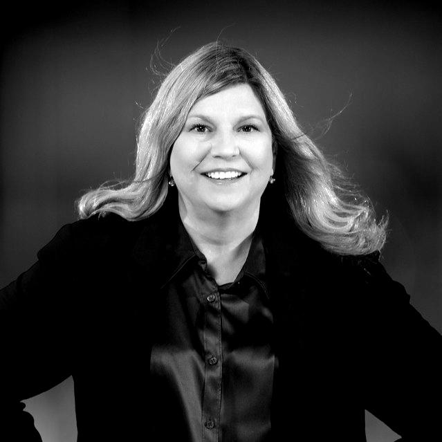 Kelly-Martinez-blackwhite