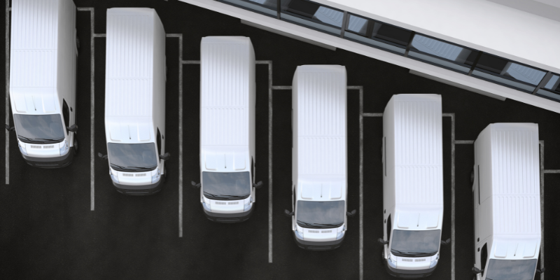 The Benefits of Working With a Multicarrier Shipping Company During Peak Season